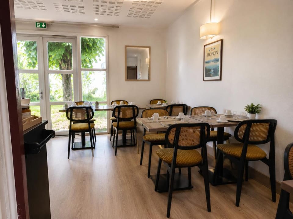 AppartHôtel Troyes Séjours Pro & Tourisme Parking Gratuit Apartment hotel in Grand Est