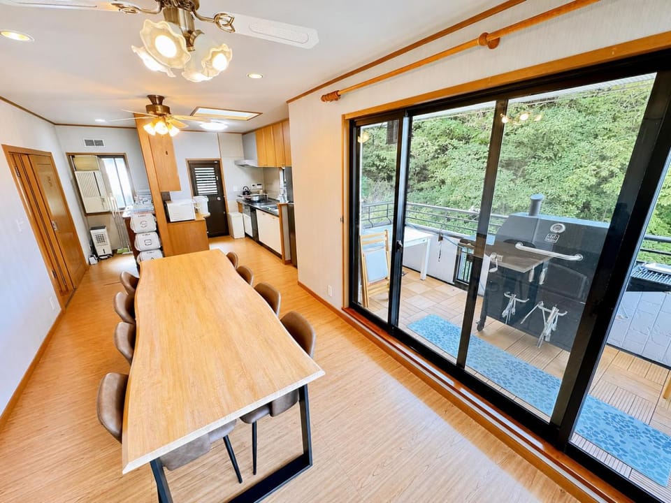 Communal lounge/ TV room, Living room, Seating area, Dining area