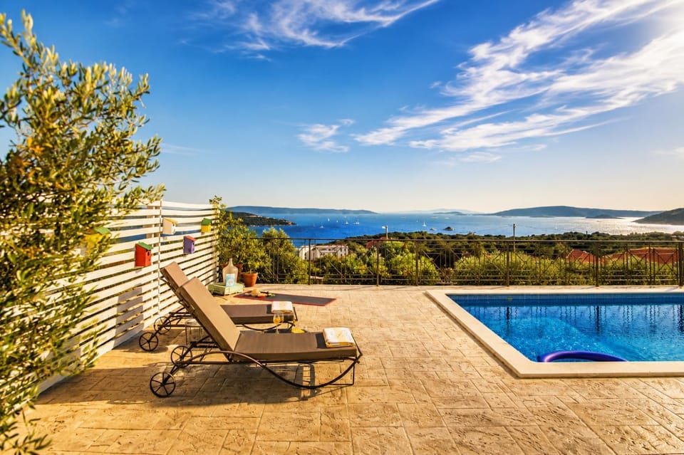 1893 Stone Villa Villa in Split-Dalmatia County