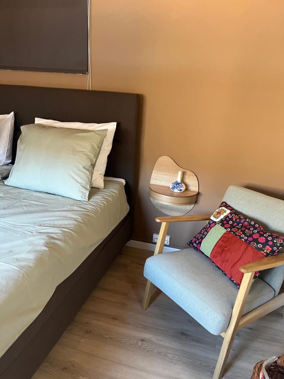 Property building, Bed, Photo of the whole room, Bedroom