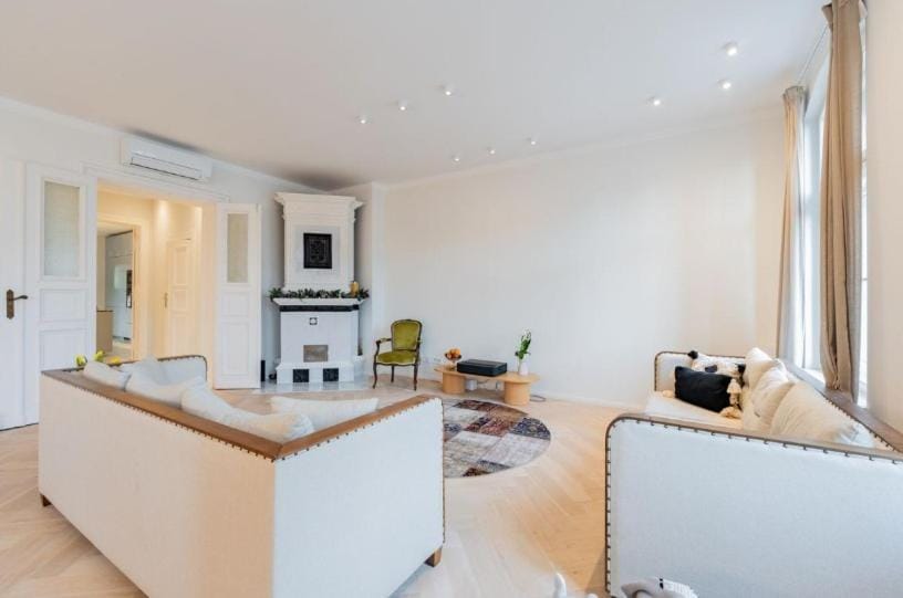 Sunny Apartment! Quick booking Check host details! Ideal location Apartment in Upper East Side