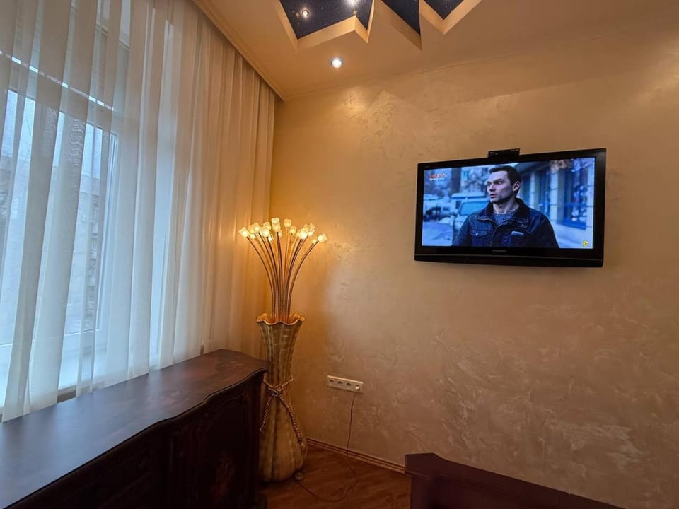 Центр Яворницького 82 - 2 кв евро парковка бесплатная Apartment in Dnipro