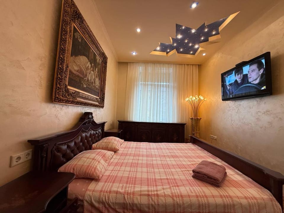 Центр Яворницького 82 - 2 кв евро парковка бесплатная Apartment in Dnipro