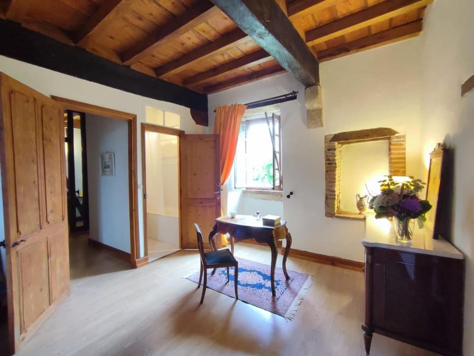 Château de la Broquère - Chapelle Piscine -Vue Pyrénées -15 pers Villa in Occitanie