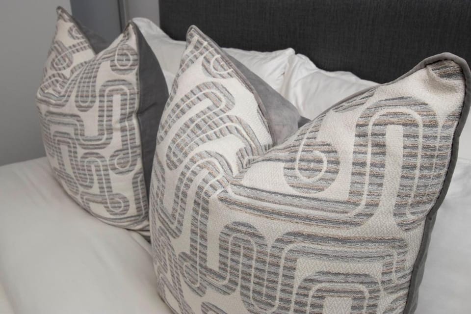 Velora - One Bedroom Apartment, Rosebank Apartment in Johannesburg