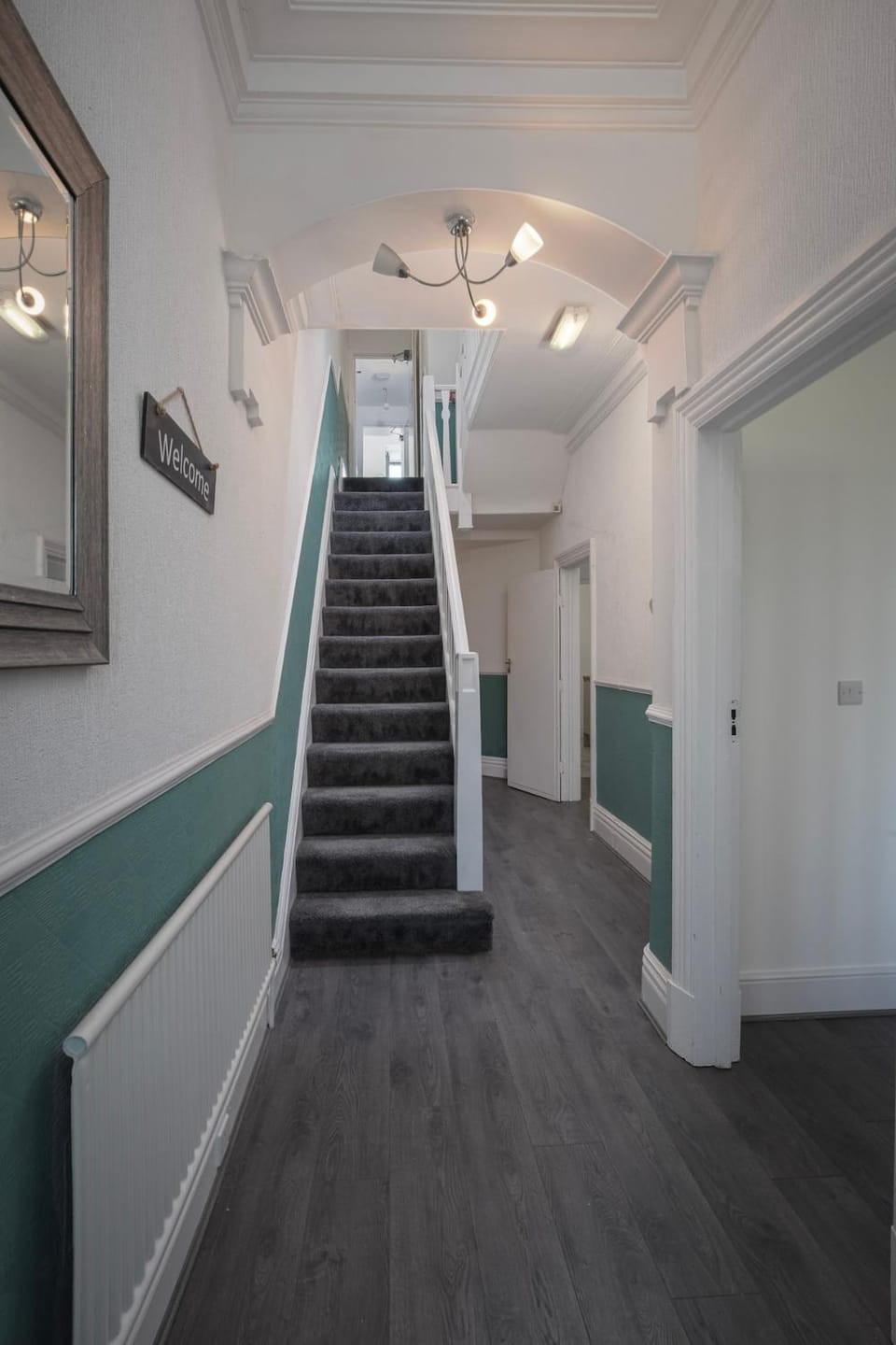 Spacious 8 Bedroom Home Sleeps 19 with Games Room House in Blackpool