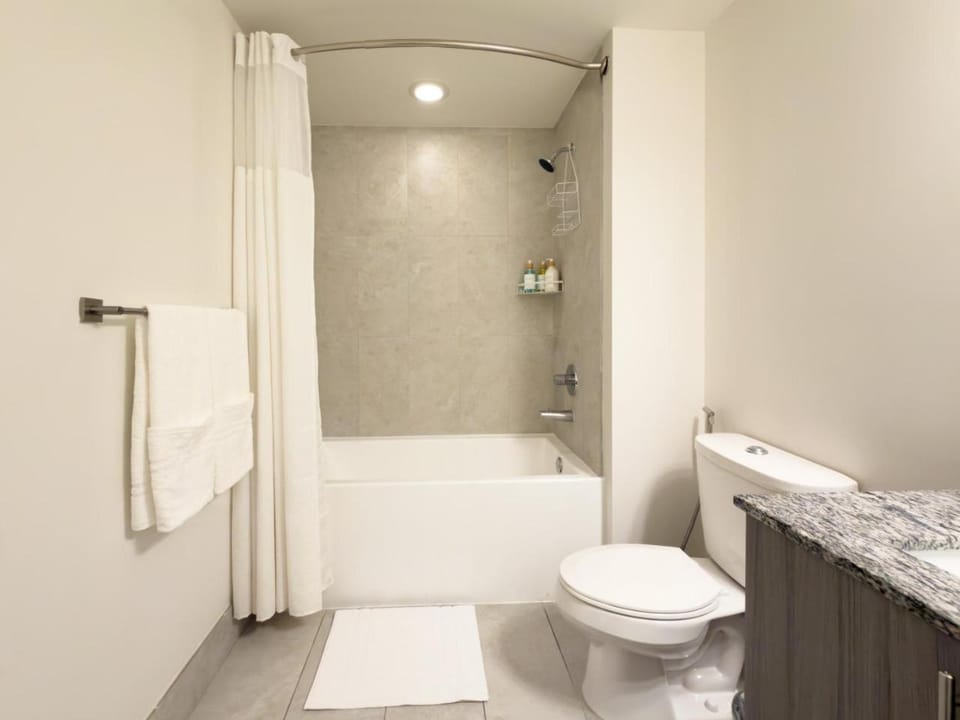 P1701B West Views Studio with Pool and Gym in Doral House in Doral