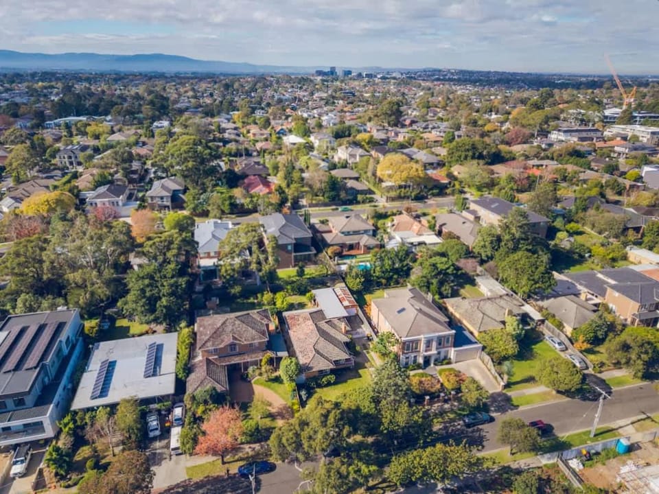 Entire Cozy 4BR with 2 Ensuites House Mt Waverley House in City of Monash