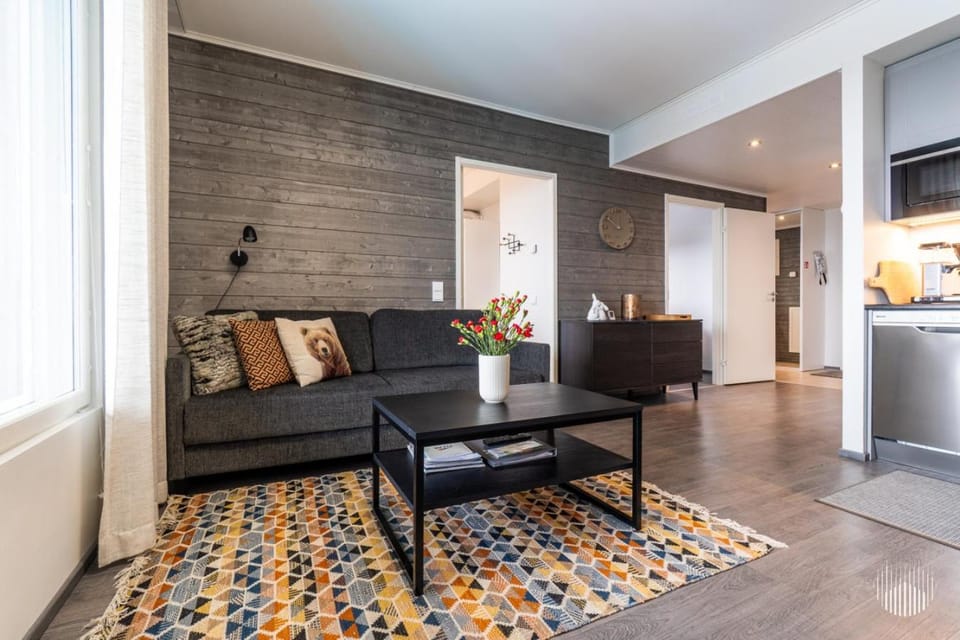 Kitchen or kitchenette, Seating area, Dining area