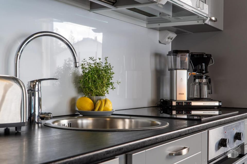 Coffee/tea facilities, Kitchen or kitchenette
