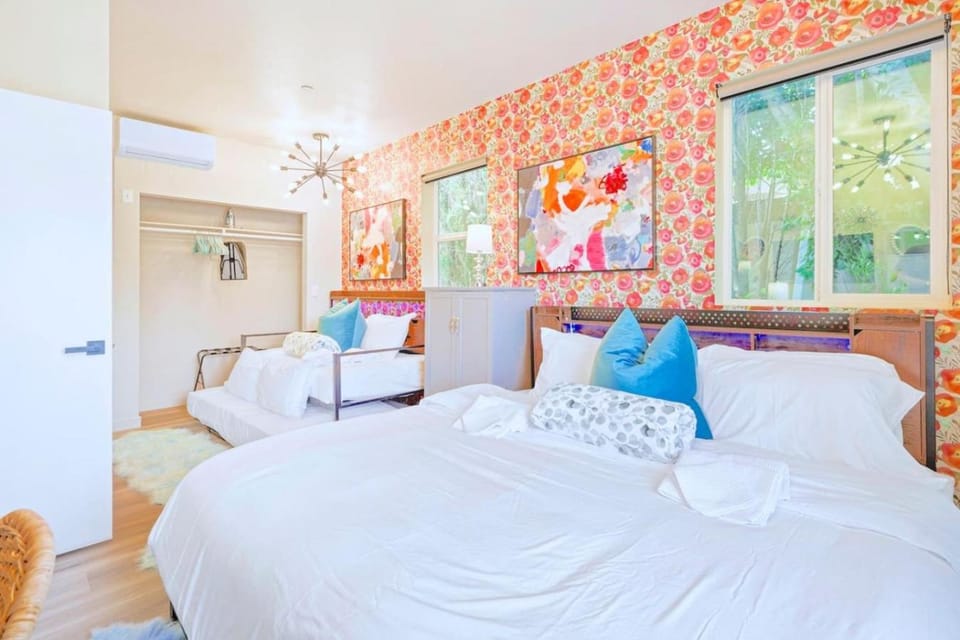 II. Chic 4BR Home, By Universal, Patio, FIFA SoFi House in North Hills