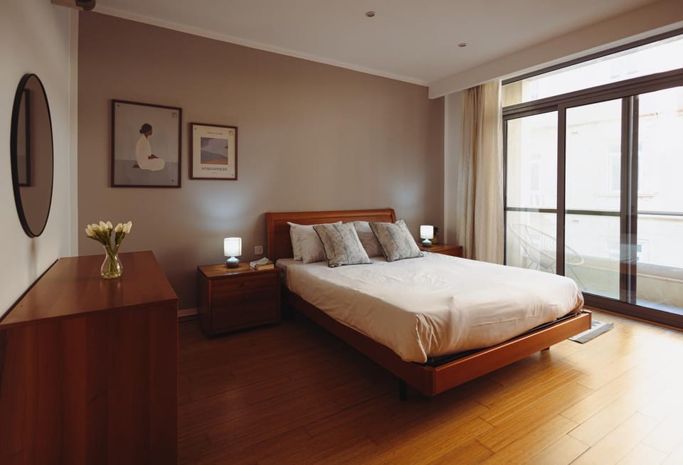 Torre Del Mare - Luxury Seafront - Tigne Apartment in Sliema