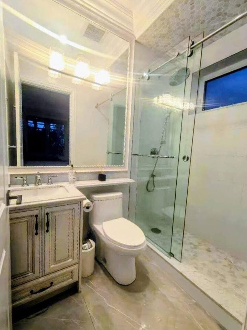 Rare Find Luxury Home Near Beaches with AC and Theatre Room House in Vancouver