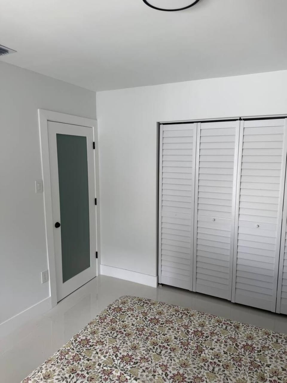 Modern Private Room Near Wynwood SouthBeach House in Miami