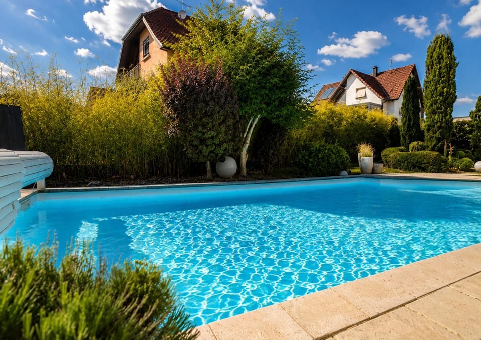 Property building, Swimming pool