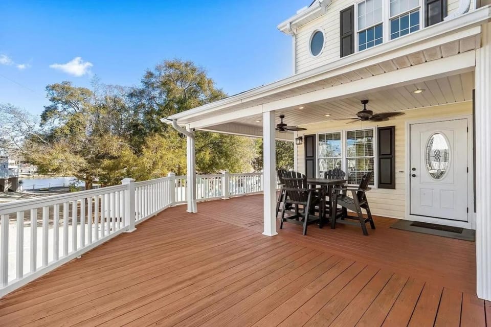MH69B at Ocean Lakes - Short Walk to Beach, Waterpark and Golf Cart House in South Carolina