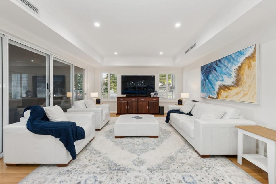 Harbour Rise Luxury Family Retreat House in Perth