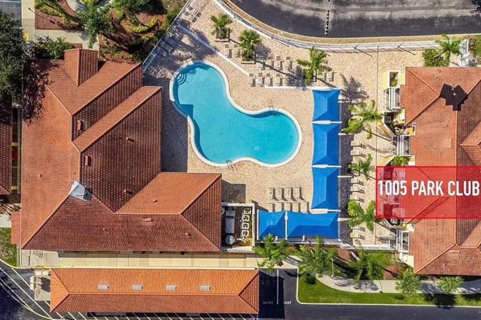 Unlimited Fun 5 Value Townhouse Direct Pool Access House in Kissimmee