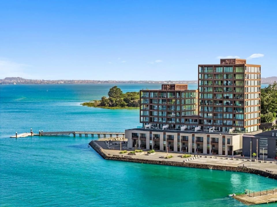 Property building, Sea view
