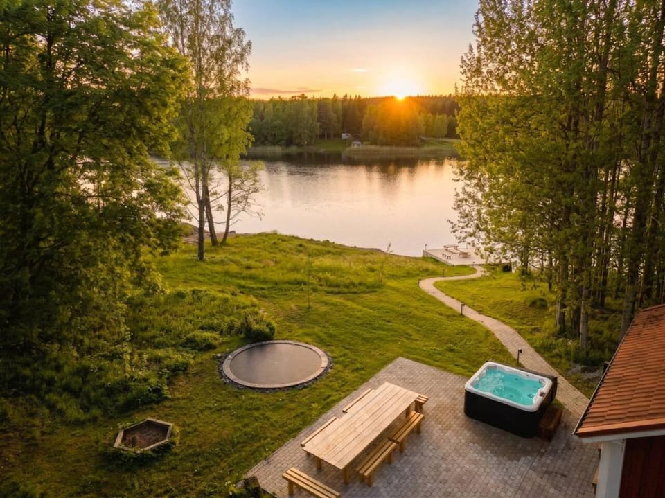 Stay North - Mustio House in Uusimaa