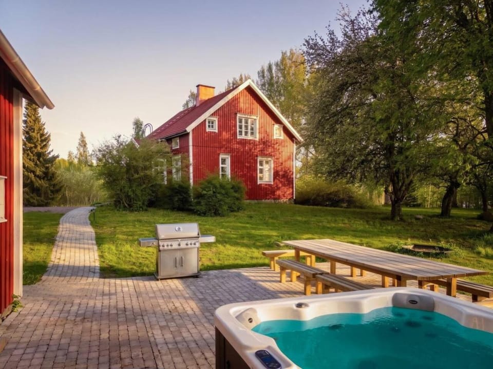 Stay North - Mustio House in Uusimaa