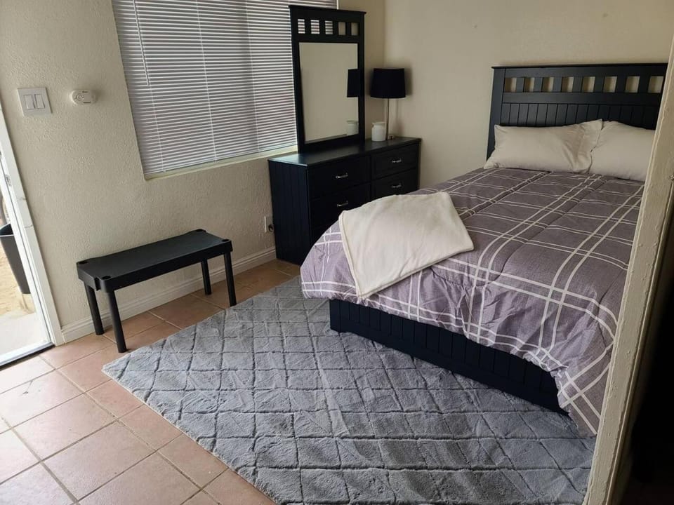 Cozy Cove 6 Apartment in Apple Valley