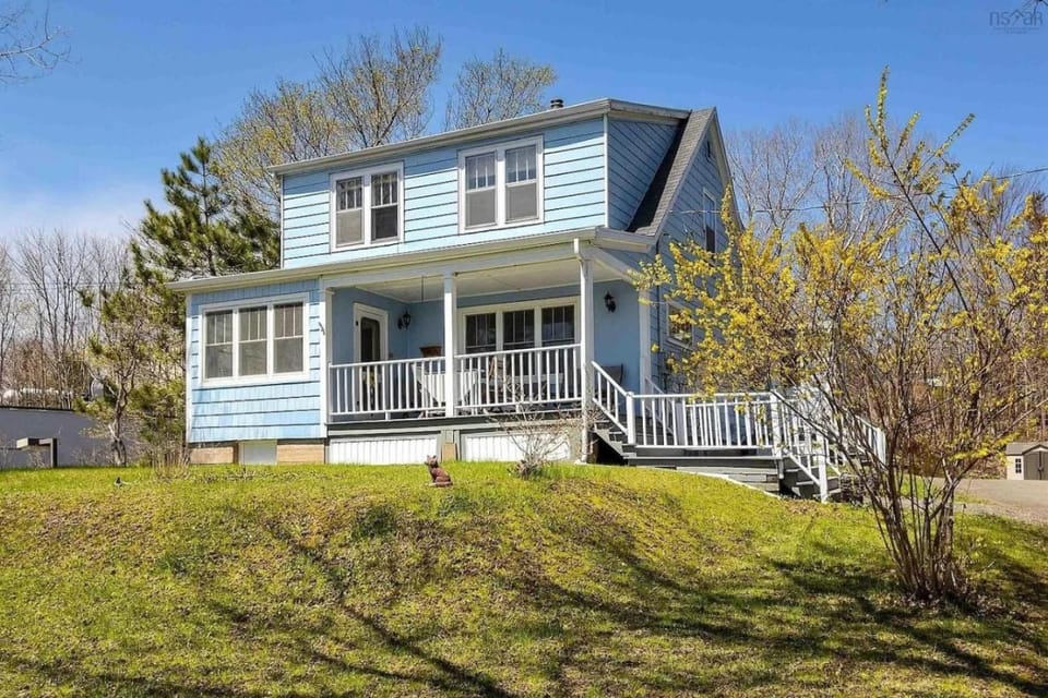 The Sidecar Studio at Bells Edge Apartment in Baddeck