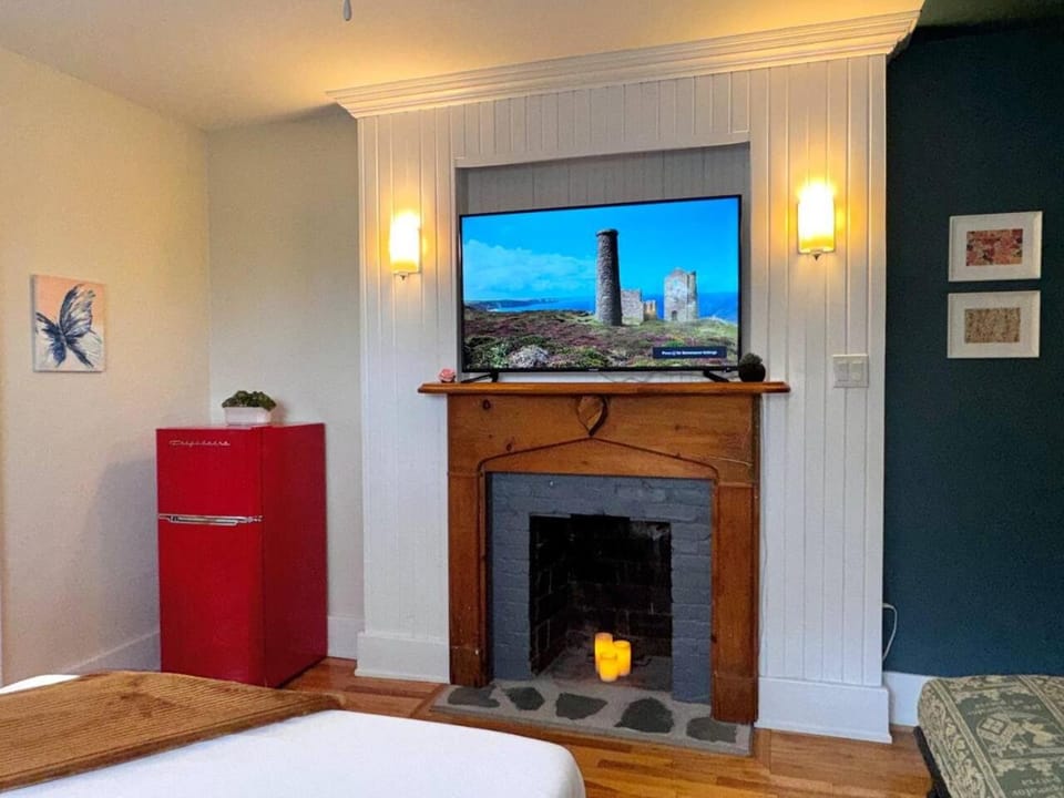 The Sidecar Studio at Bells Edge Apartment in Baddeck