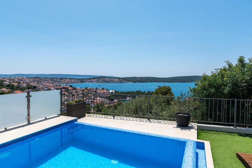 Villa Goldy holiday home Trogir-Čiovo Villa in Trogir