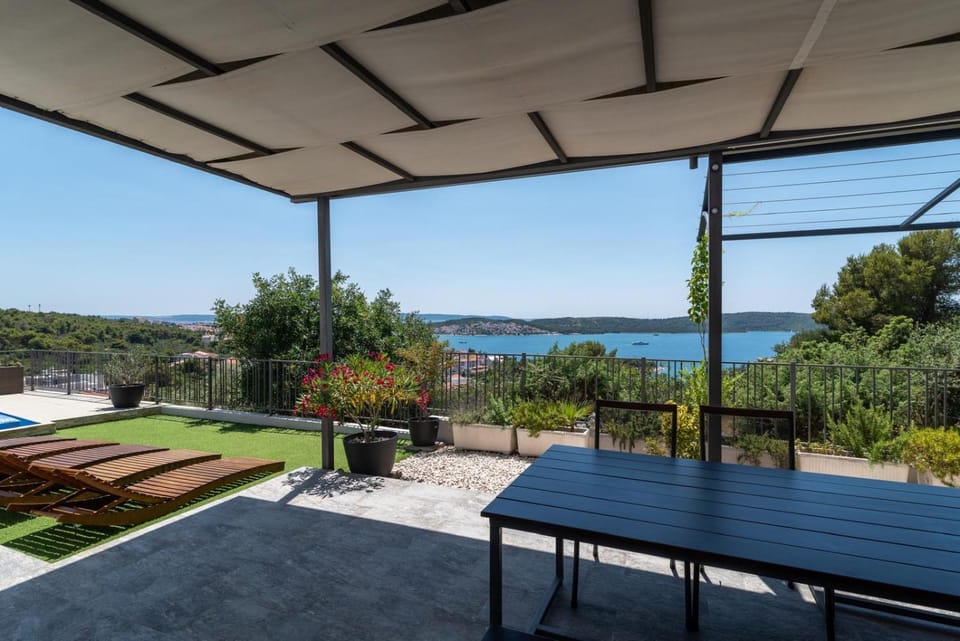 Villa Goldy holiday home Trogir-Čiovo Villa in Trogir