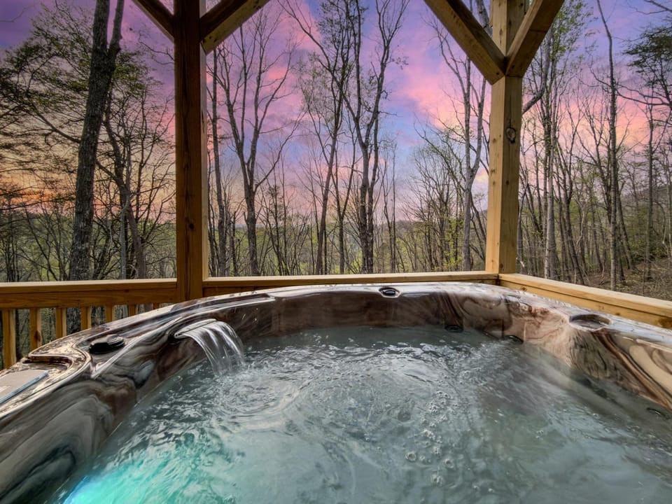 Hot Tub, Mountain view