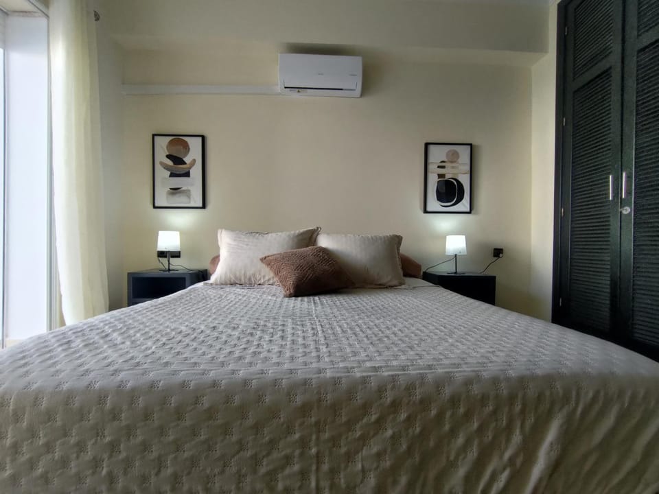 Bed, furniture, air conditioner