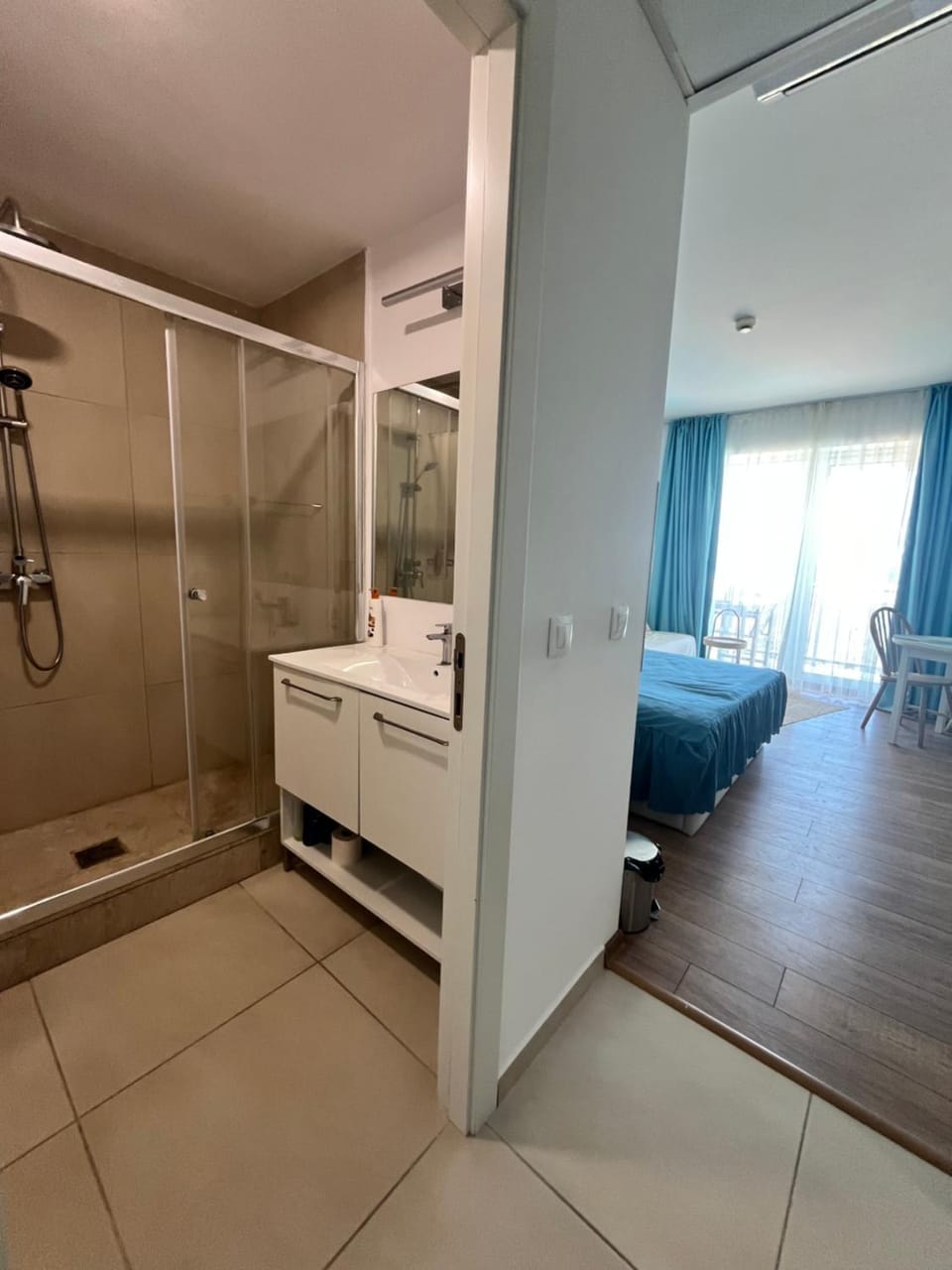 Studio Cris Sea View in Blaxy Residence Apartment hotel in Constanța County