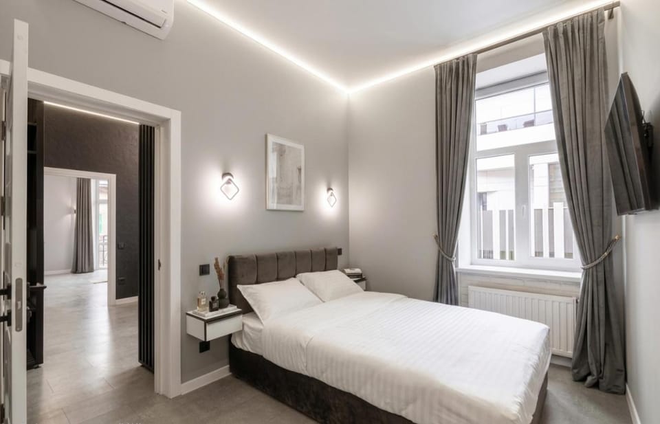 Two bedrooms with balkony Apartment in Lviv