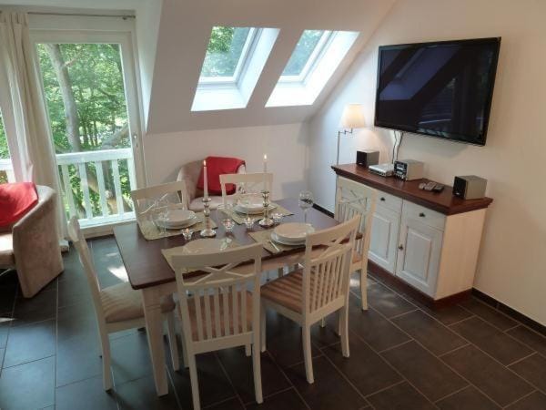 Fewo-4-3-Ferienwohnung-in-Graal-Mueritz Apartment in Müritz