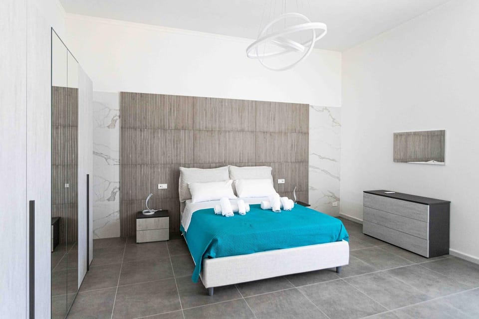 Bed, Photo of the whole room, Bedroom, towels, wardrobe