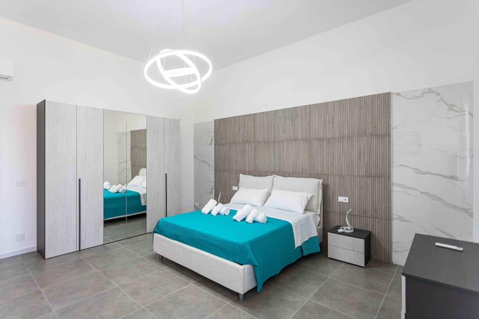 Bed, Photo of the whole room, Bedroom, towels, wardrobe