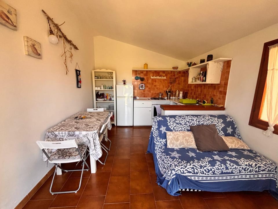 Kitchen or kitchenette, Dining area, pet friendly, stove