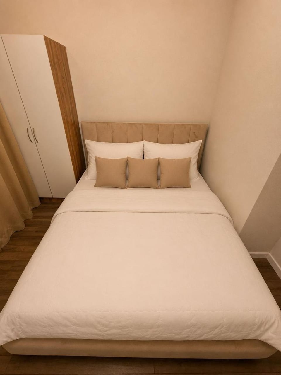 Bed, Bedroom, wardrobe