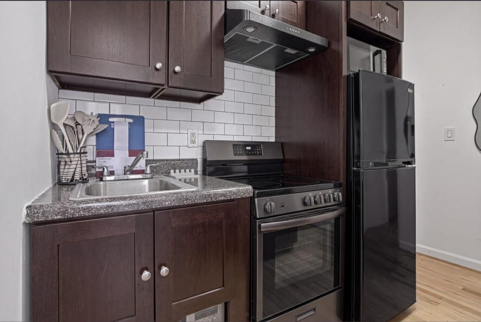 2 Bedroom Quite & Cozy Unit Next to Central Park Apartment in Harlem