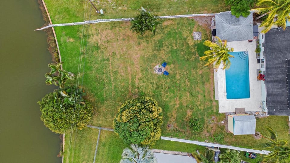 Natural landscape, Bird's eye view, Lake view, Pool view, Swimming pool