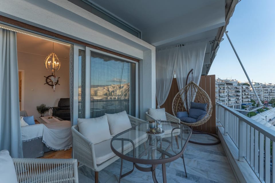 Day, View (from property/room), Balcony/Terrace, Seating area, City view