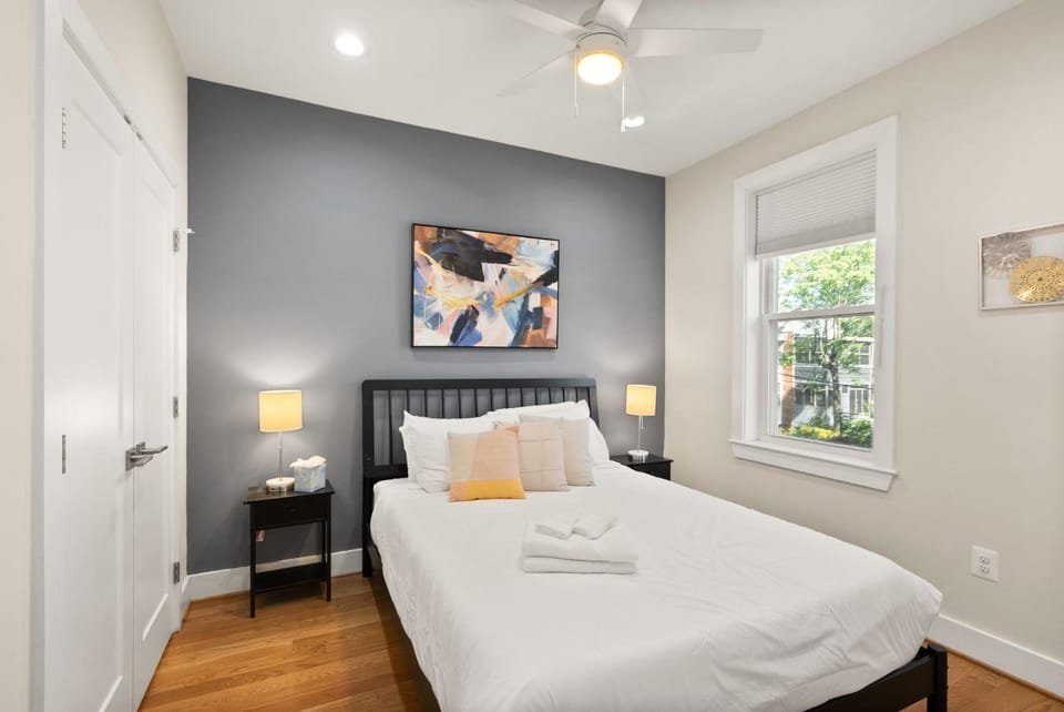 Hill East 3-BR Home Near Lincoln Park House in District of Columbia