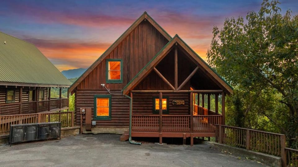 Amazing Rocky Top Views Vistas That Wow Chalet in Sevier County