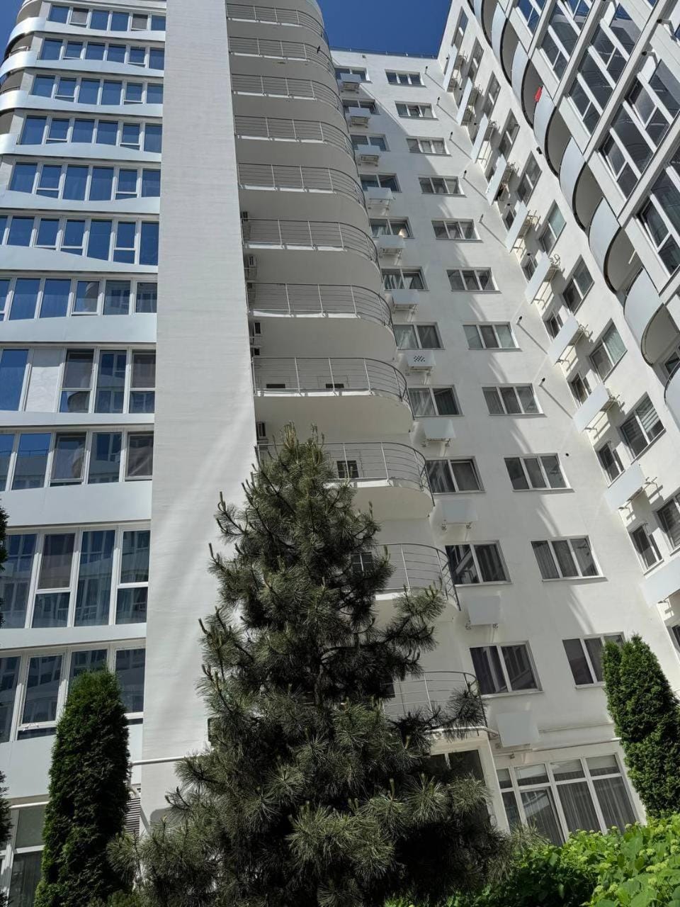 Property building, Facade/entrance, Inner courtyard view