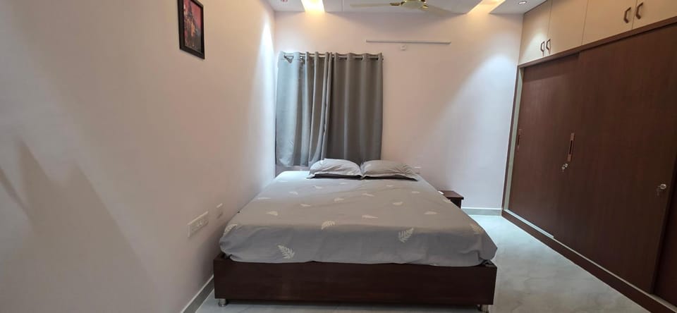 Shiny Home stay Apartment in Hyderabad