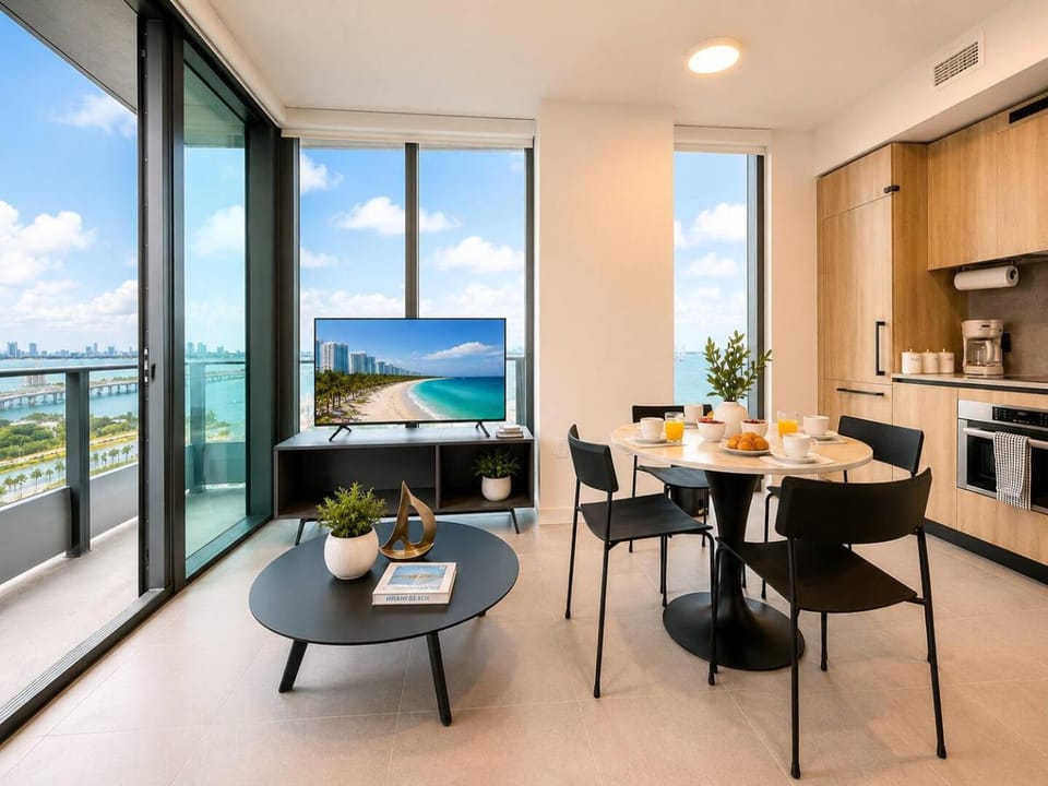 Communal lounge/ TV room, Natural landscape, TV and multimedia, Kitchen or kitchenette, Dining area, Evening entertainment, minibar, oven, pet friendly