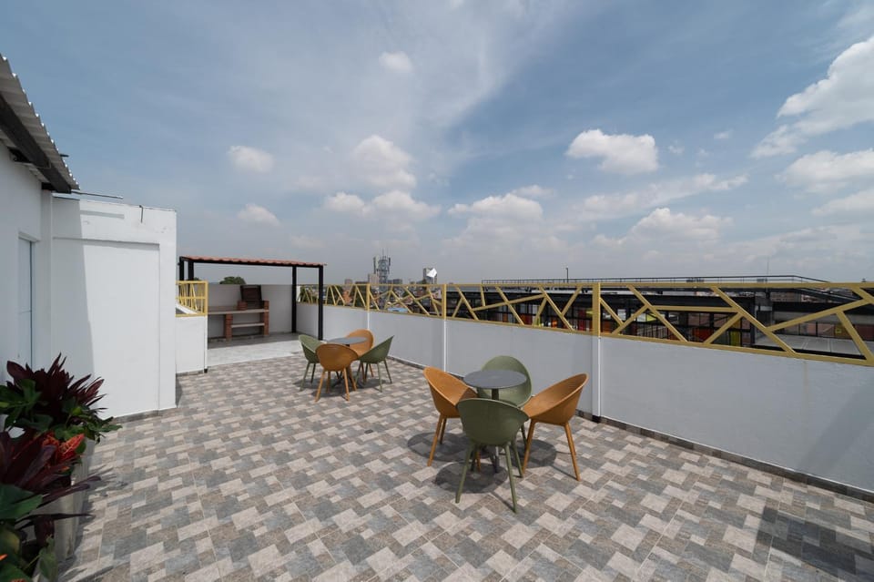 Home 60 x Ahead Apartment in Bogota