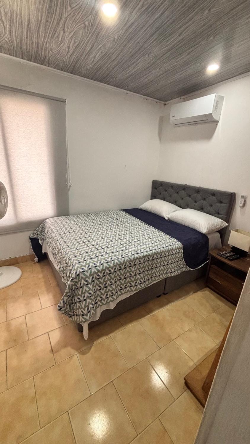 Bed, Photo of the whole room, Bedroom, air conditioner