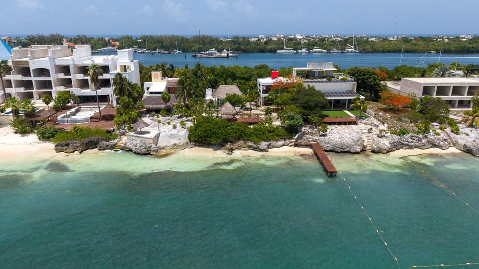 Property building, Natural landscape, Beach, Sea view